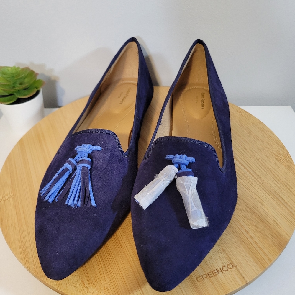HUSH PUPPIES Moyen blue suede tassel pointed toe slip on flat loafers